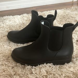 Capelli New York rain boots